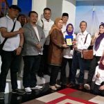 Siti Hawani, Pihak Kantor Stasiun TVRI Jambi menerima kunjungan silahturahmi AWASI Jambi/Foto. YL/InDepthNews